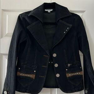 Elegant Black Blazer with Brown Details